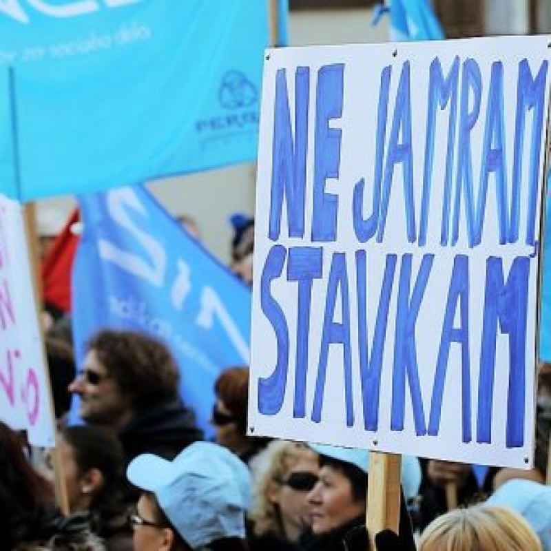 
				Vladna pogajanja s sindikati - Kaj nas čaka?...		