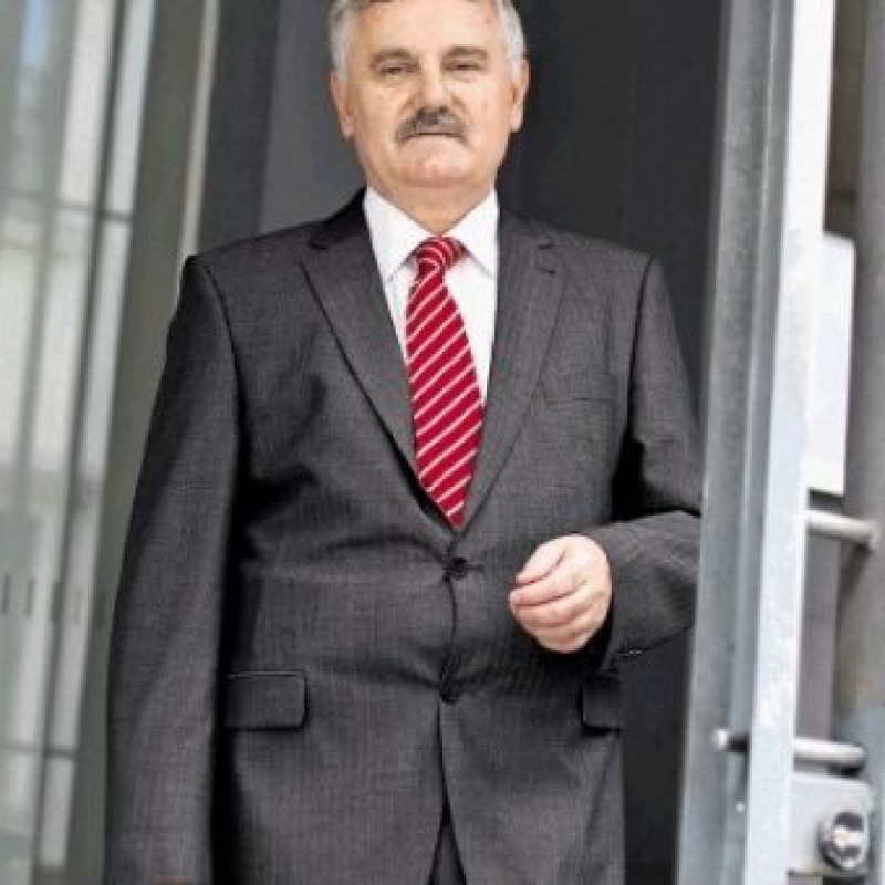 
				Ministrica predlaga preložitev plačne reforme, 2. - Dnevnik, 24. 8. 2023		