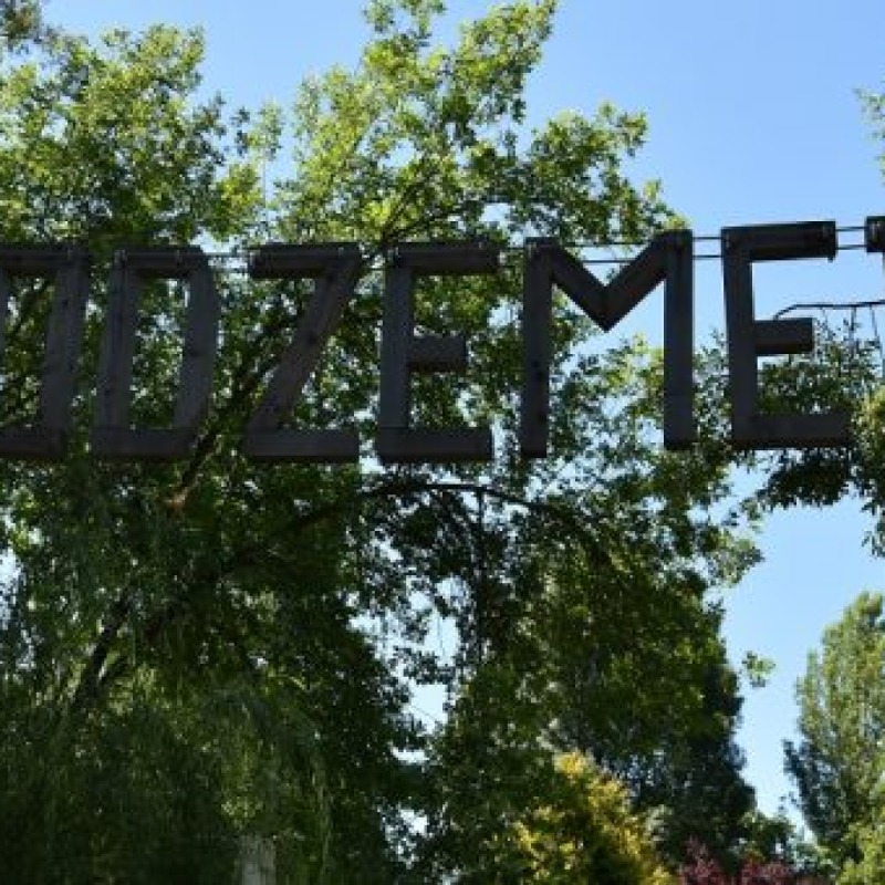 
				Tradicionalno srečanje delavcev UIKS-a - Podzemelj 2017		